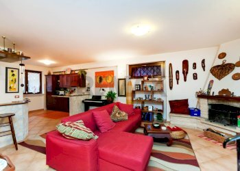 Soggiorno - Casa semi indipendente via Oricola
 
6C, Guidonia Montecelio - foto 23