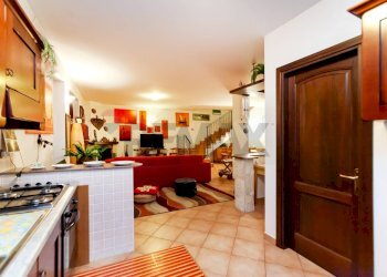 Cucina - Casa semi indipendente via Oricola
 
6C, Guidonia Montecelio - foto 26