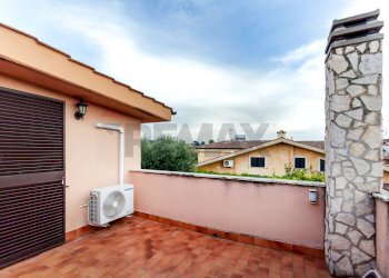 Terrazza - Casa semi indipendente via Oricola
 
6C, Guidonia Montecelio - foto 34