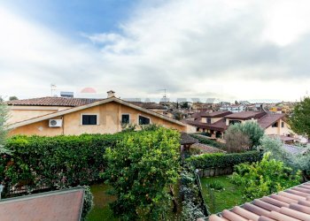 Casa all\'aperto - Casa semi indipendente via Oricola
 
6C, Guidonia Montecelio - foto 36