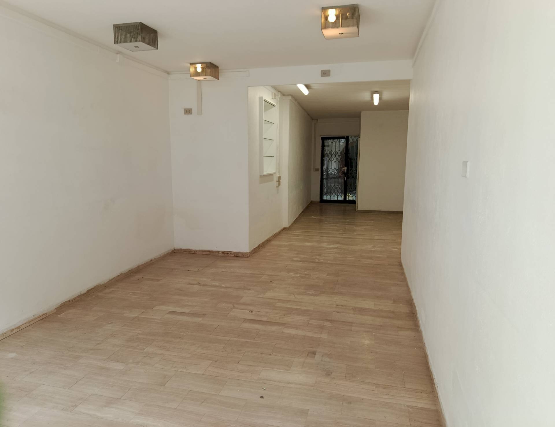 Foto 1 - Commercial Activity Viale Marconi
 
5, Altopascio - photo 1