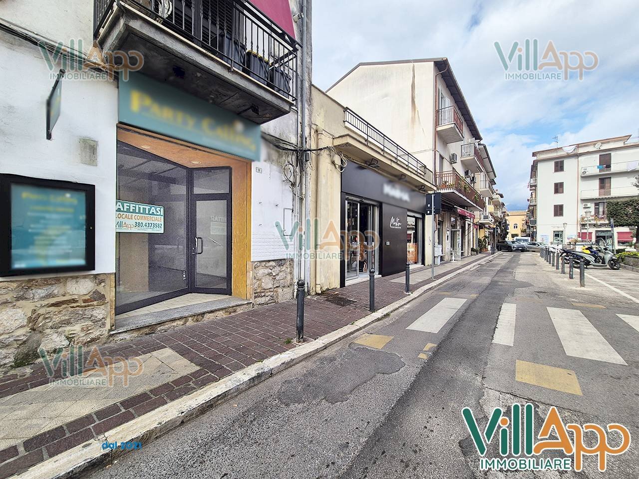 Foto 1 - Commercial Premises Via San Francesco
 
5, Fondi - photo 1