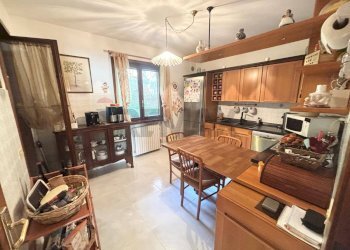Cucina - Semi-detached house Via Patrioti
 
48, Salsomaggiore Terme - photo 12