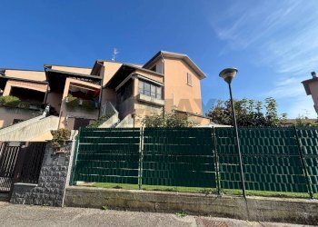 Edificio all\'aperto - Villa Via Monsignor Falcetti
 
12, Lacchiarella - foto 23