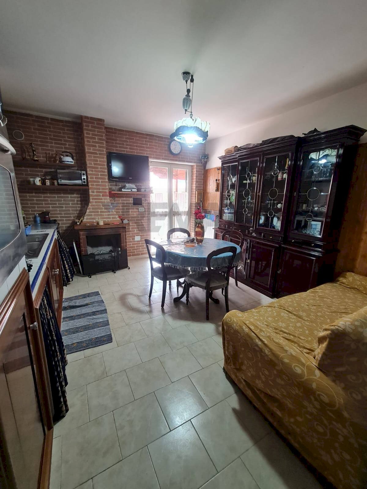 Sala da pranzo - Semi-detached house Via La Grande Quercia Nuova
 
10, Vinchiaturo - photo 1