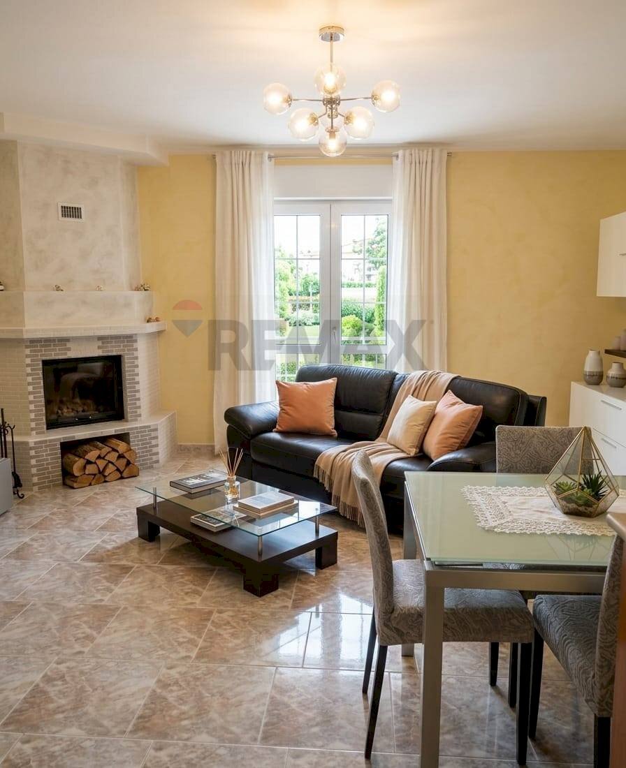 Sala da pranzo - Casa indipendente C.da Crocella
 
11, San Giuliano del Sannio - foto 2