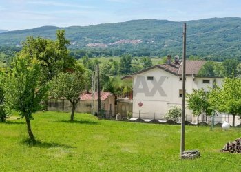 Vista delle montagne - Casa indipendente C.da Crocella
 
11, San Giuliano del Sannio - foto 11