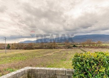 Vista delle montagne - Casa indipendente C.da Crocella
 
11, San Giuliano del Sannio - foto 19