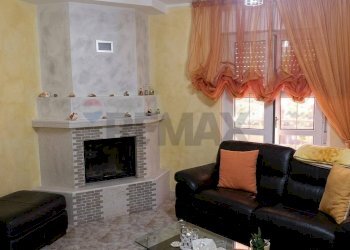 Soggiorno - Casa indipendente C.da Crocella
 
11, San Giuliano del Sannio - foto 29