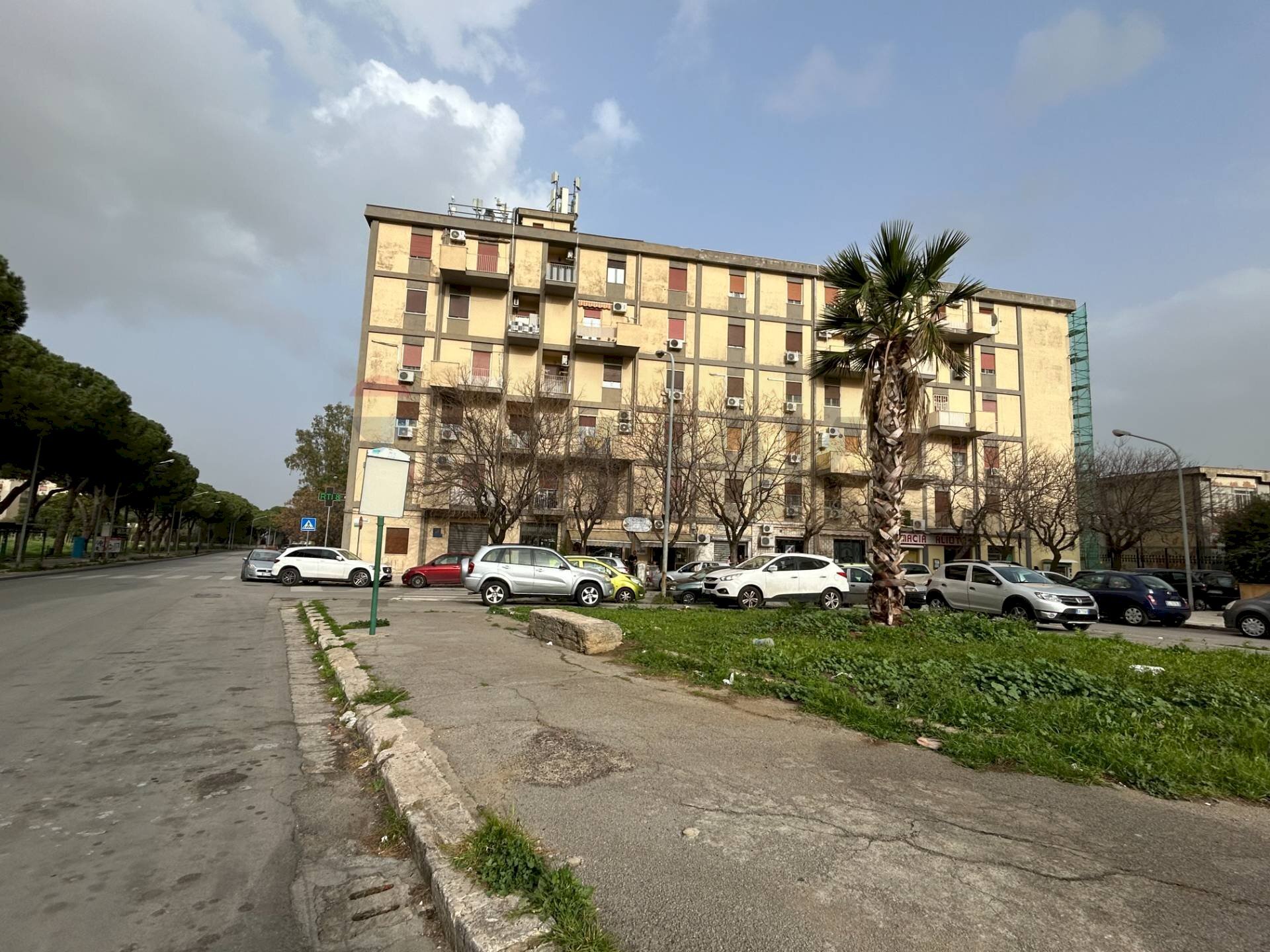 Edificio all\'aperto - Trilocale Via Tindari
 
34, Palermo - foto 2