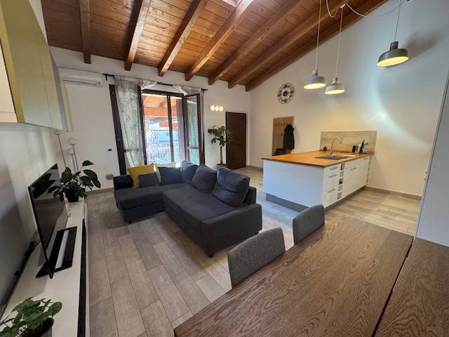 Foto 2 - Trilocale via colombarolo
 
7, San Martino Siccomario - foto 2