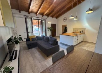 Foto 2 - Trilocale via colombarolo
 
7, San Martino Siccomario - foto 2