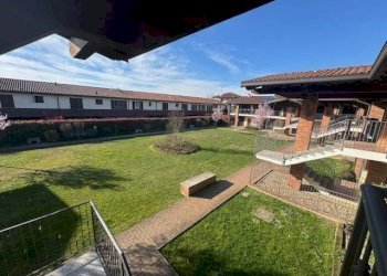 Foto 20 - Trilocale via colombarolo
 
7, San Martino Siccomario - foto 20