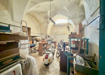 Foto 16 - Locale Commerciale Corso Porta Luce
 
19, Galatina - foto 16