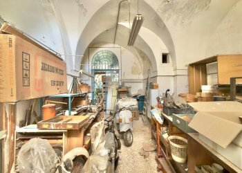 Foto 18 - Locale Commerciale Corso Porta Luce
 
19, Galatina - foto 18