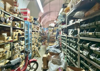 Foto 19 - Locale Commerciale Corso Porta Luce
 
19, Galatina - foto 19