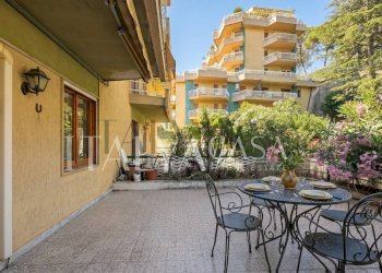 Foto 3 - Bilocale Via Privata Serenella
 
25, Sanremo - foto 3