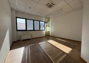 Ufficio - Office via Novara, Borgomanero - photo 7