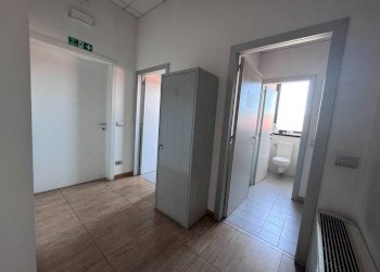 Ufficio - Office via Novara, Borgomanero - photo 14