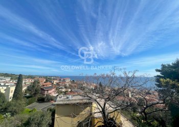 Foto 1 - Trilocale Via Litteri
 
51, Aci Castello - foto 1