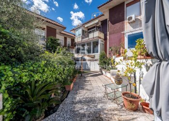 Foto 12 - Trilocale Via Litteri
 
51, Aci Castello - foto 12