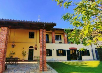 Facciata - Villa via Ormè, Lagnasco - foto 3