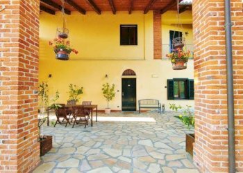 Veranda - Villa Frazione Ruata Eandi, Saluzzo - photo 4