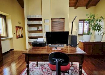 Salone - Villa Frazione Ruata Eandi, Saluzzo - photo 15