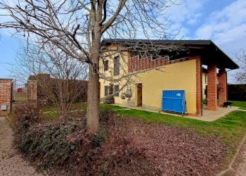 Giardino - Villa Frazione Ruata Eandi, Saluzzo - photo 37