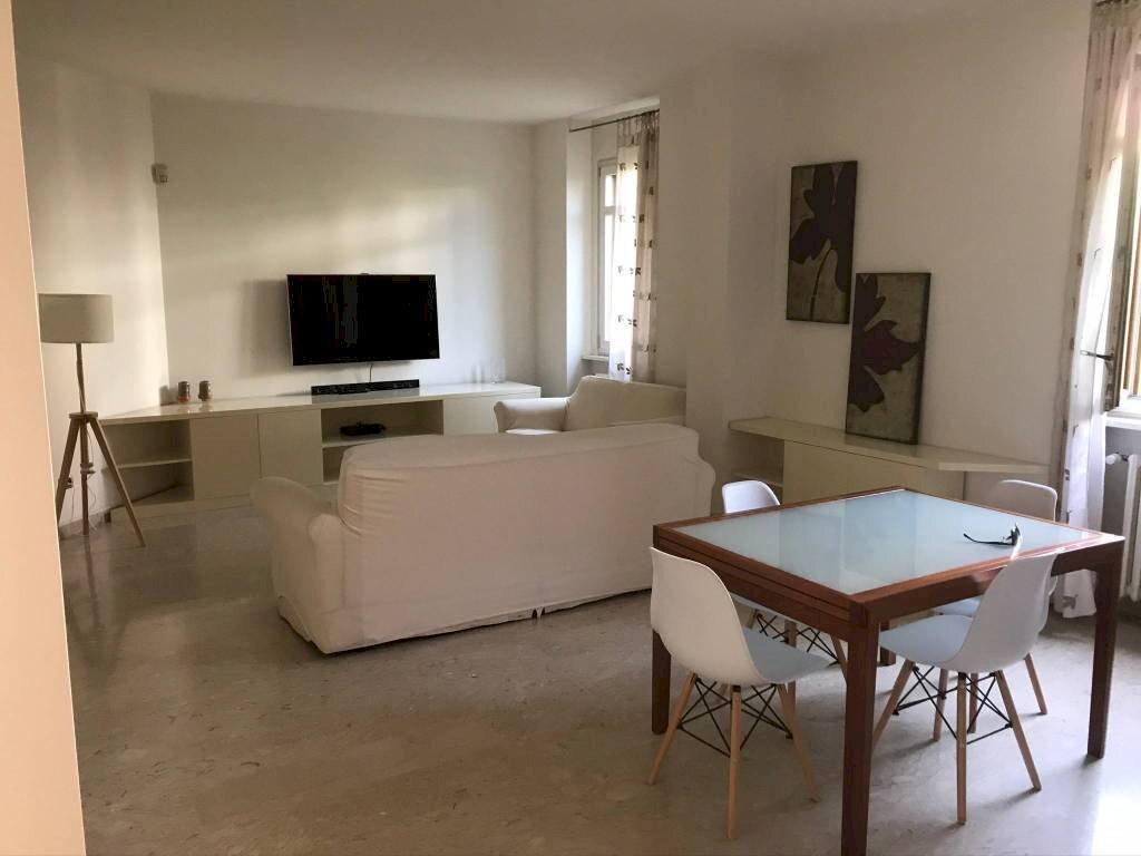 Salone - Trilocale via Crema, 4, Milano (zona Ticinese) - foto 3