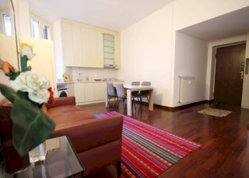 Salone - Trilocale via Gerolamo Tiraboschi, 2, Milano - foto 1