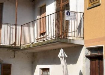 Facciata - Casa indipendente via Bertola, Belveglio - foto 15