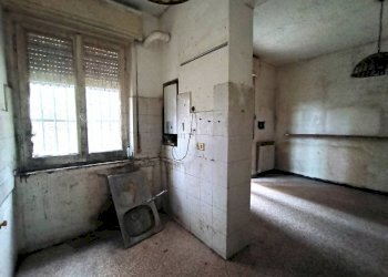 Cucina - Bilocale via Gaeta, Genova (zona Oregina) - foto 3