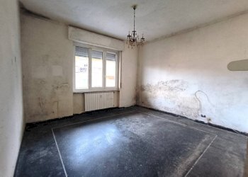 Camera da letto - Bilocale via Gaeta, Genova (zona Oregina) - foto 6