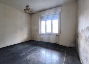 Camera da letto - Bilocale via Gaeta, Genova (zona Oregina) - foto 8