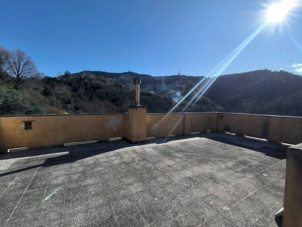Terrazzo - Trilocale via Sergio Piombelli, Genova (zona Sampierdarena) - foto 3
