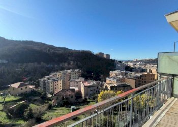 Vista - Trilocale via Sergio Piombelli, Genova (zona Sampierdarena) - foto 1