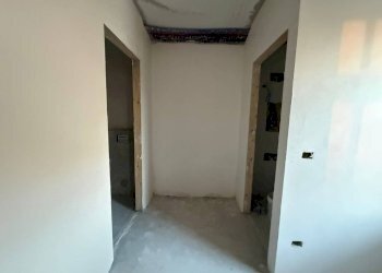 Corridoio - Bilocale vico delle Monachette, Genova - foto 19