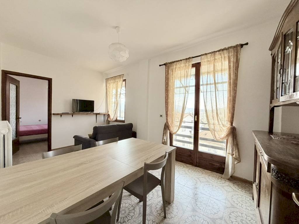 Foto 1 - Quadrilocale Viale Europa
 
2, Sassello - foto 1