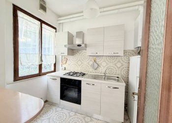 Foto 9 - Quadrilocale Viale Europa
 
2, Sassello - foto 9