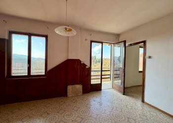 Foto 2 - Quadrilocale Viale Europa
 
2, Sassello - foto 2