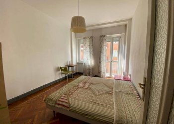 Camera da letto - Bilocale Passaggio Privato Mario Leoni, 13, Torino (zona Lingotto) - foto 8