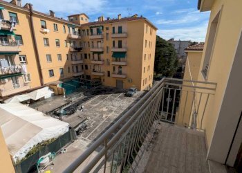 Balcone - Quadrilocale via Amico Aspertini, 2/2, Bologna (zona Mazzini) - foto 13