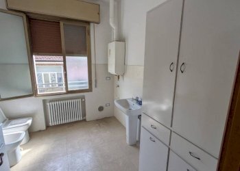 Bagno - Quadrilocale via Amico Aspertini, 2/2, Bologna (zona Mazzini) - foto 9