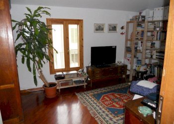 Soggiorno - Trilocale via Saragozza, 240, Bologna (zona Colli) - foto 1