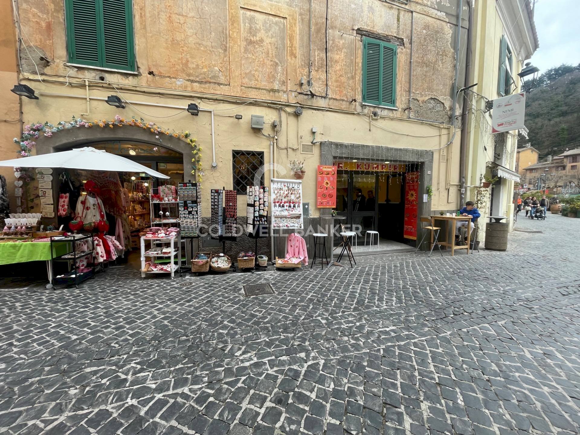 Foto 2 - Locale Commerciale Corso Vittorio Emanuele, Nemi - foto 2