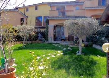 Foto 1 - Semi-detached house Strada di Porcivalle
 
41B, Terni - photo 1