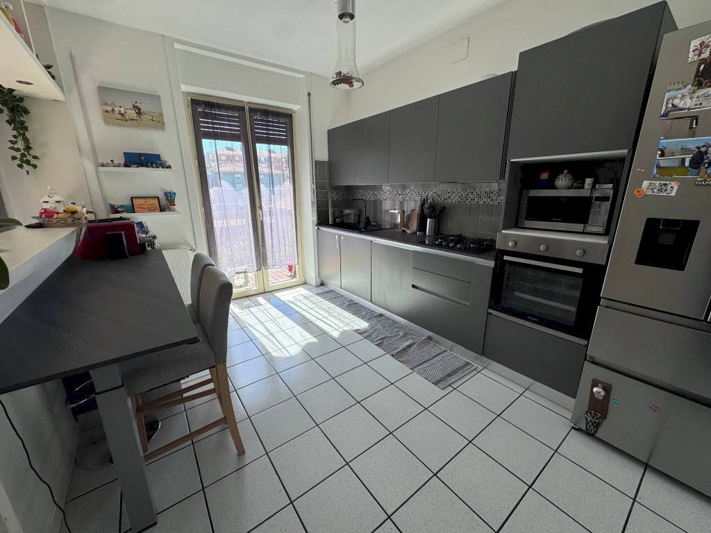 Cucina - Appartamento via Piero Gobetti, 22A, Ivrea - foto 1