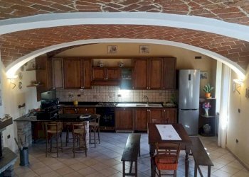 Salone - Rustico via della Repubblica, Montiglio Monferrato - foto 11