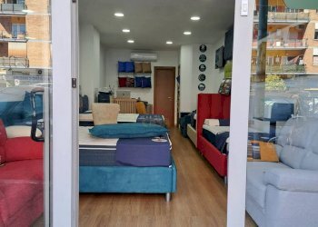 Foto 1 - Commercial Premises Viale Dei Consoli, Roma - photo 1